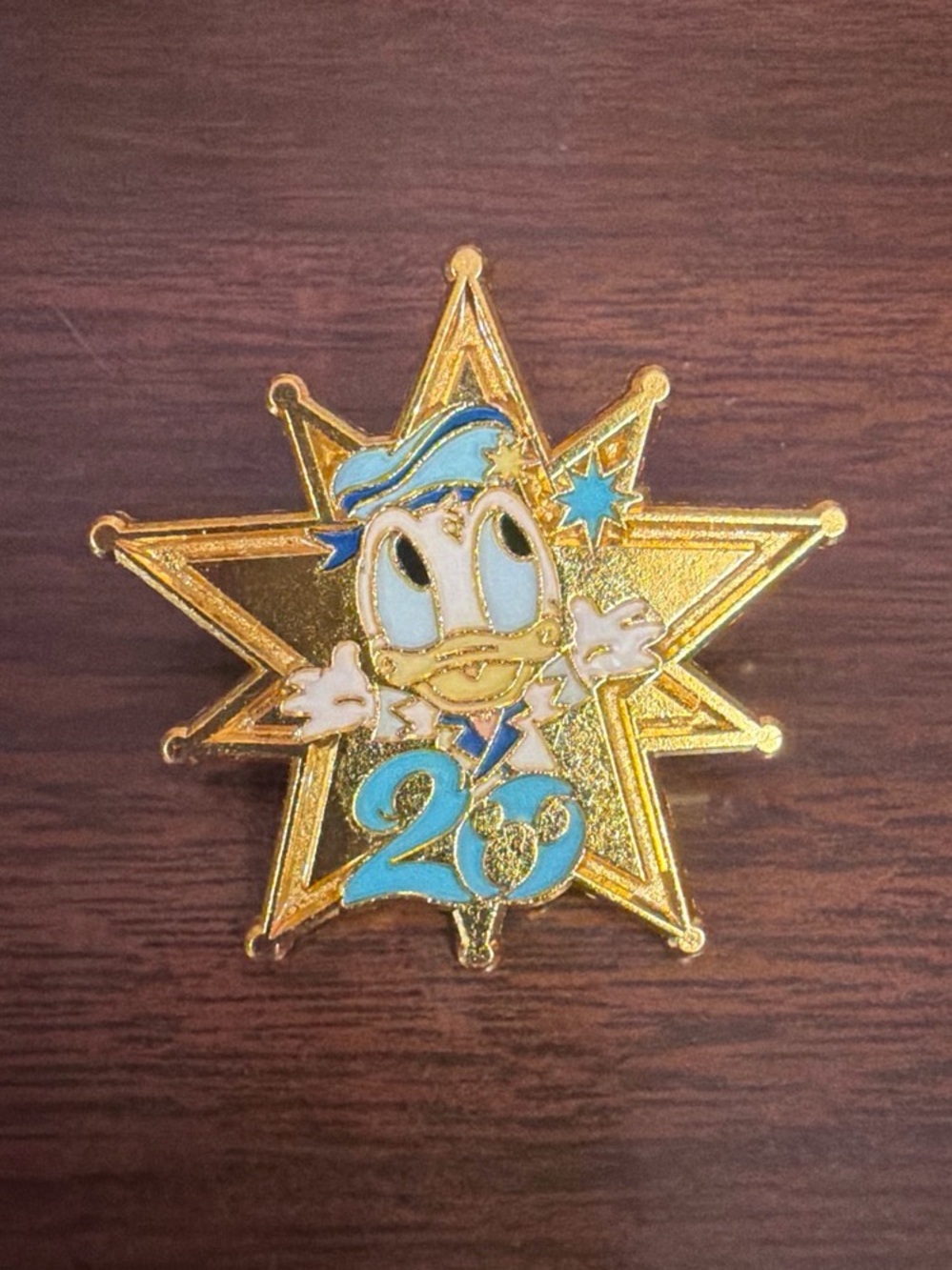 Donald Duck 20th Anniversary Tokyo Disney at sea pin